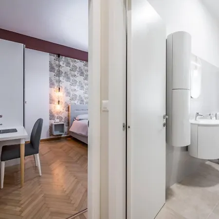 Casa Amelia Elegant Parcheggio Gratuito * Πάρμα